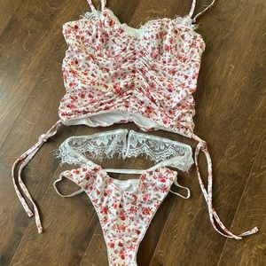 Silky floral lingerie set